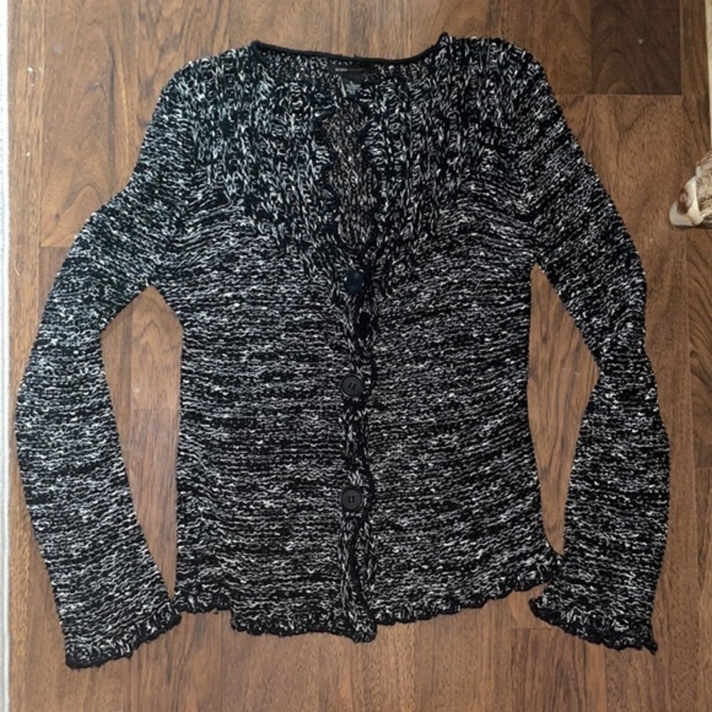 BCBGMAXAZRIA womans button down cardigan. Large